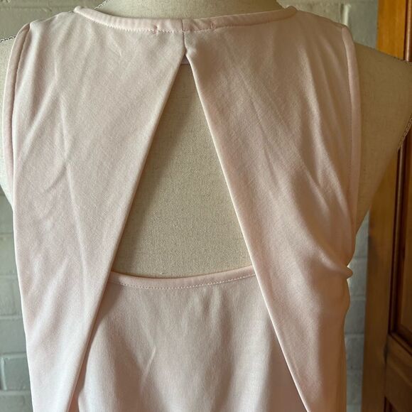 SPLENDID shirt sleeveless with back cut out size S light pink EUC - Picture 5 of 13